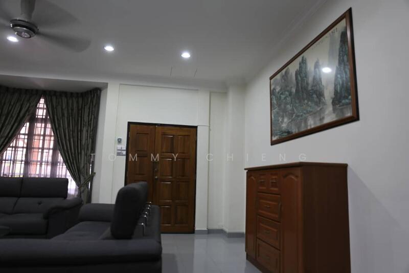 2-storey Terraced House for Sale in Bandar Sungai Long (Selangor) - TOMMY CHIENG - Living Room - PropertyGuru.com.my