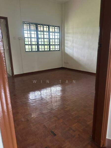 For Rent - Taman Kolam Air