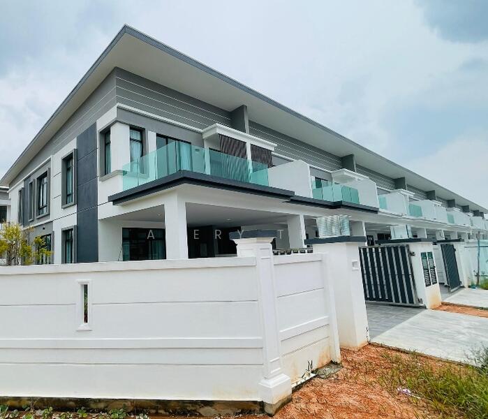Bestari indah lily 2 stry terrace house 20 x 70