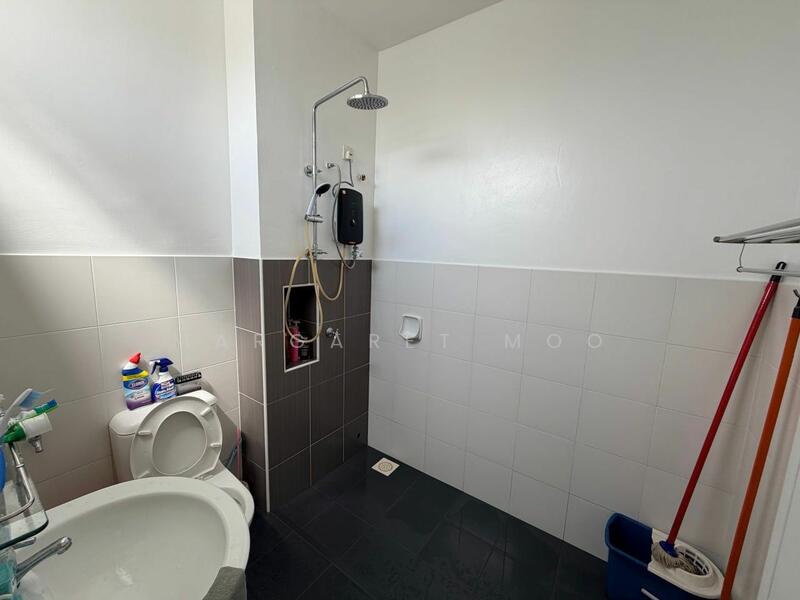 2-storey Terraced House for Sale in Setia Tropika (Johor Bahru) - Margaret Moo - Bathroom - PropertyGuru.com.my