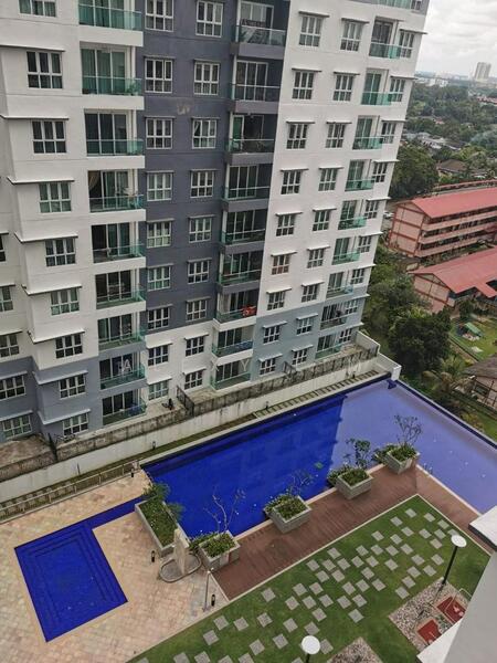 Seasons Amara Larkin