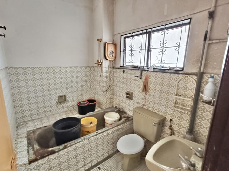 Rumah Teres untuk Dijual di Taman Mayang (Petaling Jaya) - Henry Chia - PropertyGuru.com.my