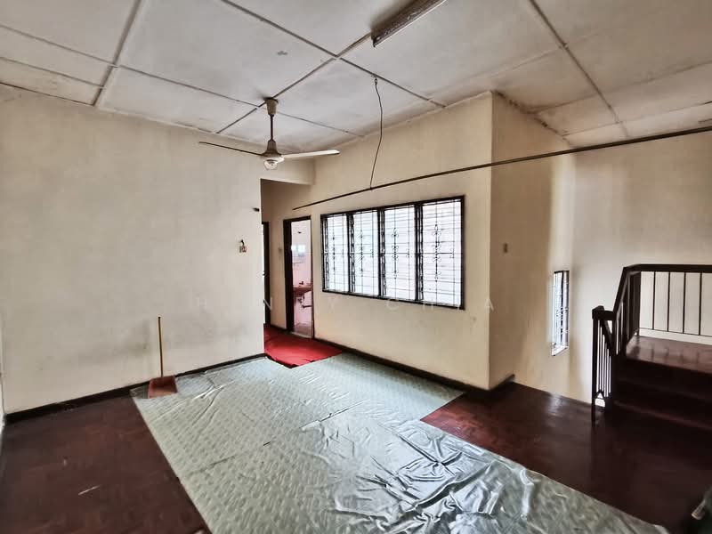 Rumah Teres untuk Dijual di Taman Mayang (Petaling Jaya) - Henry Chia - PropertyGuru.com.my