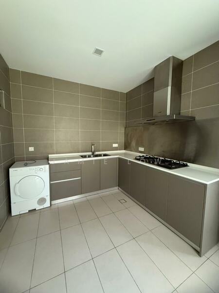 Leisure Farm untuk Untuk Dijual - RM 3,840,000, Mac 2026 - Kitchen - PropertyGuru.com.my