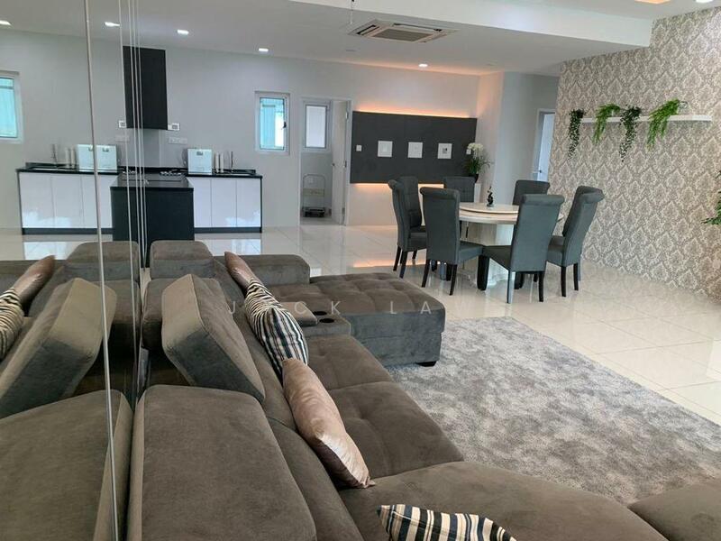 City Residence untuk Untuk Dijual - RM 1,580,000, Mac 2026 - Living Room - PropertyGuru.com.my