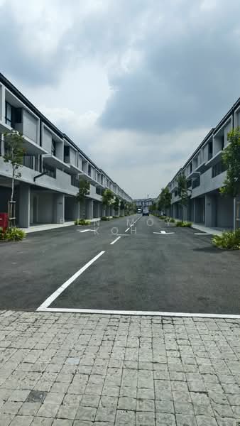 2.5-storey Terraced House for Sale in Taman Bukit Serdang (Seri Kembangan) - May Koh - Exterior - PropertyGuru.com.my