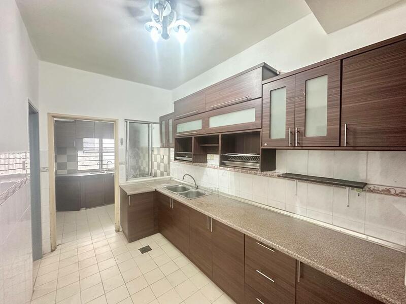 Taman Cheras Idaman untuk Untuk Dijual - RM 560,000, Mac 2026 - Kitchen - PropertyGuru.com.my