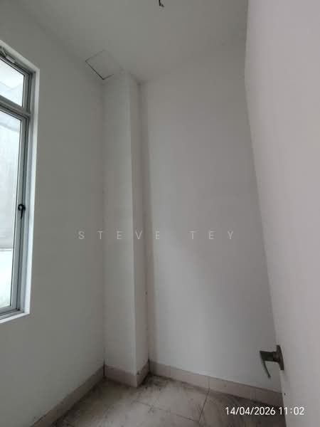For Sale - Nusa Duta 1 @ 2 Sty Semi D @ House Number Got "4"