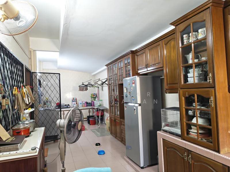 Semi-Detached House for Sale in Petaling Jaya (Selangor) - Dinesh Kumar - Kitchen - PropertyGuru.com.my