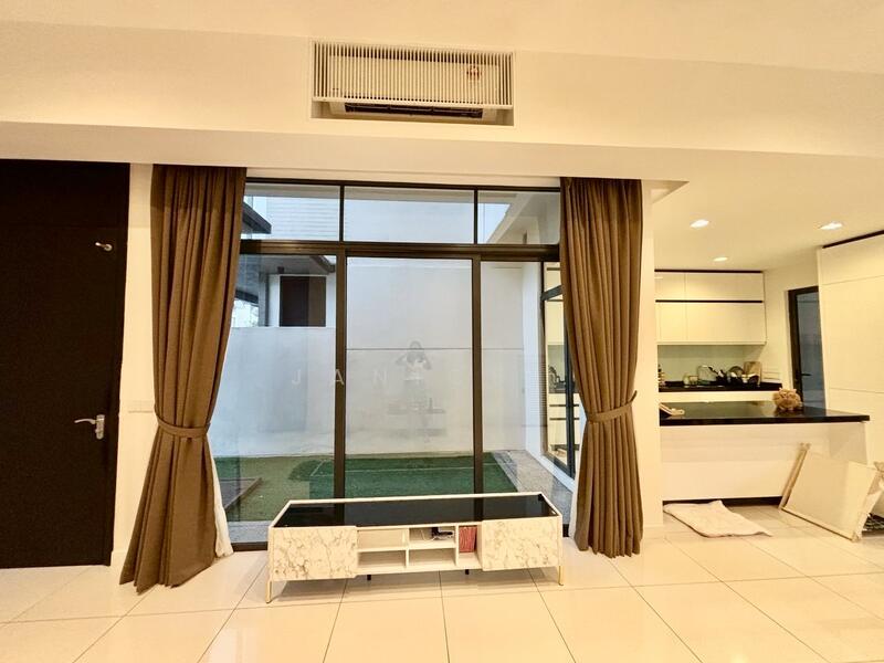 Terraced House for Sale in Medini (Iskandar Puteri (Nusajaya)) - Janice . - Living Room - PropertyGuru.com.my