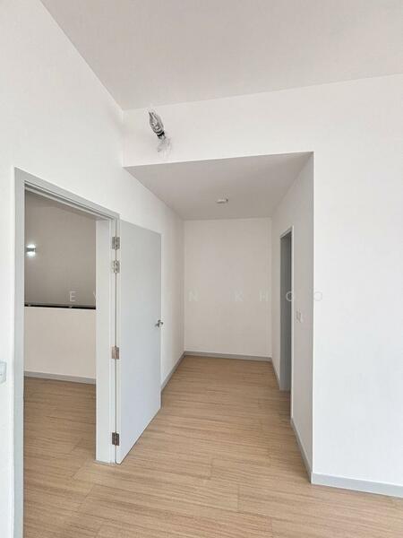 Semi-Detached House for Sale in Kota Emerald (Rawang) - Evelyn Khoo - Hallway - PropertyGuru.com.my