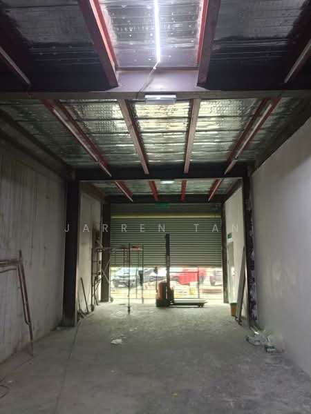 Factory for Rent in Taman Perindustrian Puchong Utama (Puchong) - Jarren Tan - Entrance - PropertyGuru.com.my