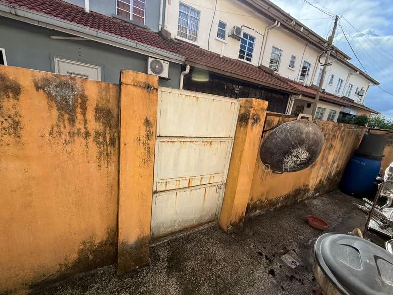 2.5-storey Terraced House for Sale in Ukay Perdana (Ulu Kelang) - Zhi Hong Loh - Exterior - PropertyGuru.com.my