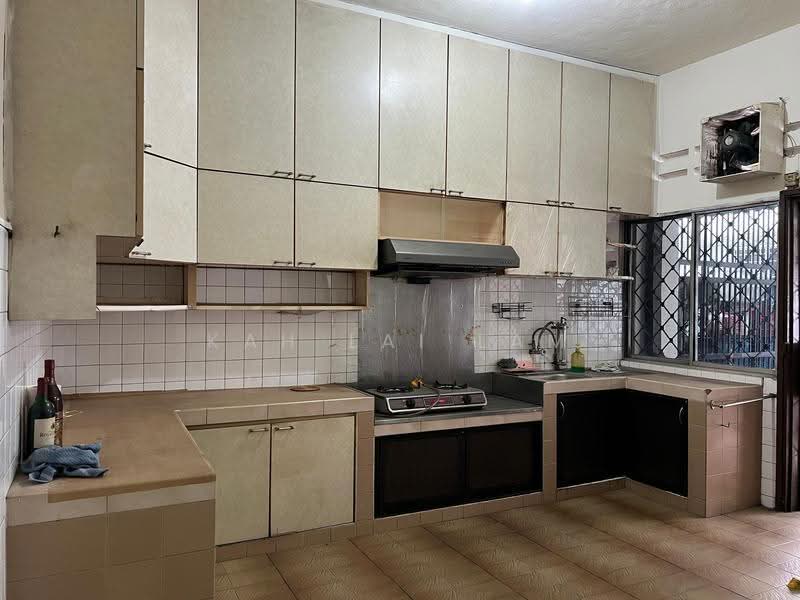 Rumah Teres 2-Tingkat untuk Dijual di Taman Wahyu (Batu Caves) - Kah Lai Lam - Kitchen - PropertyGuru.com.my