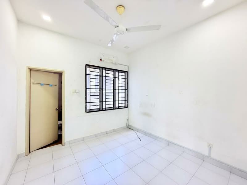 Cluster House for Sale in Taman Sierra Perdana (Masai) - Ace Tan - Bedroom - PropertyGuru.com.my