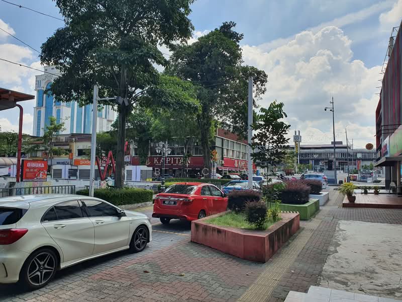 Shop for Rent in Seksyen 52 (Petaling Jaya) - K.B. Chan - Exterior - PropertyGuru.com.my