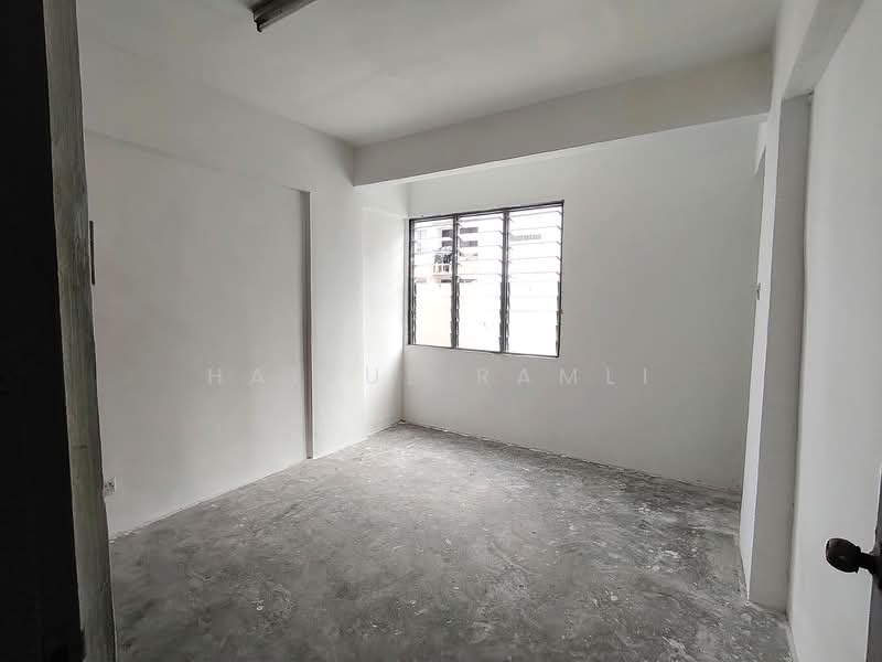 Desa Tasik Fasa 1A untuk Untuk Dijual - RM 215,000, Feb 2026 - Interior - PropertyGuru.com.my