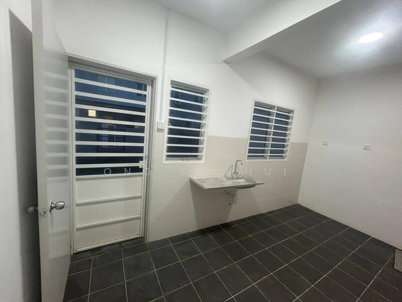 Untuk Dijual - Bandar Springhill Lukut