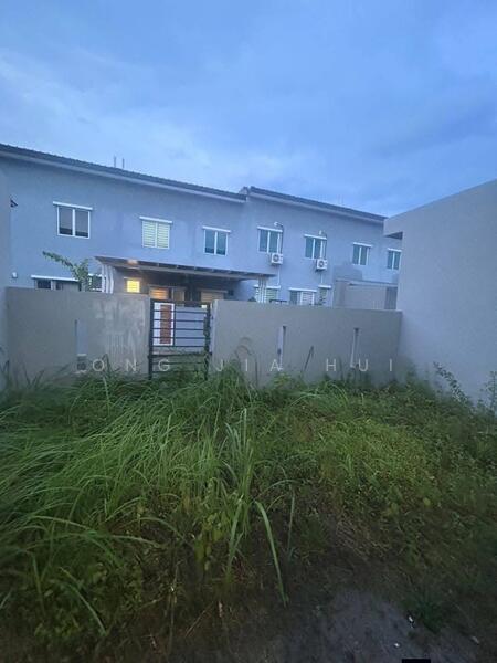 Untuk Dijual - Bandar Springhill Lukut