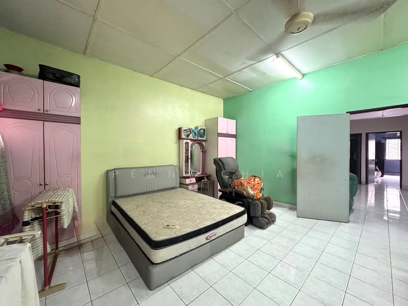 Rumah Teres untuk Dijual di Klang (Selangor) - Penny Chia - Bedroom - PropertyGuru.com.my