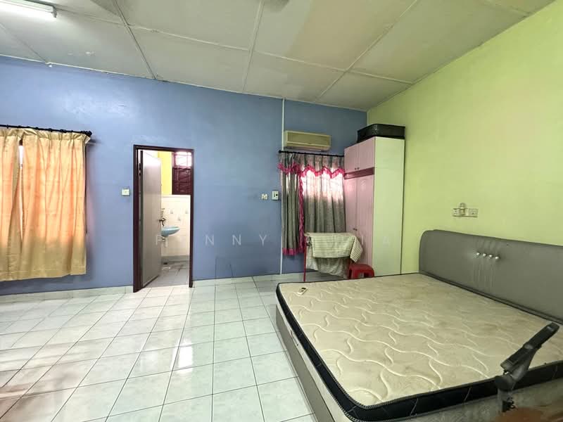 Rumah Teres untuk Dijual di Klang (Selangor) - Penny Chia - Bedroom - PropertyGuru.com.my
