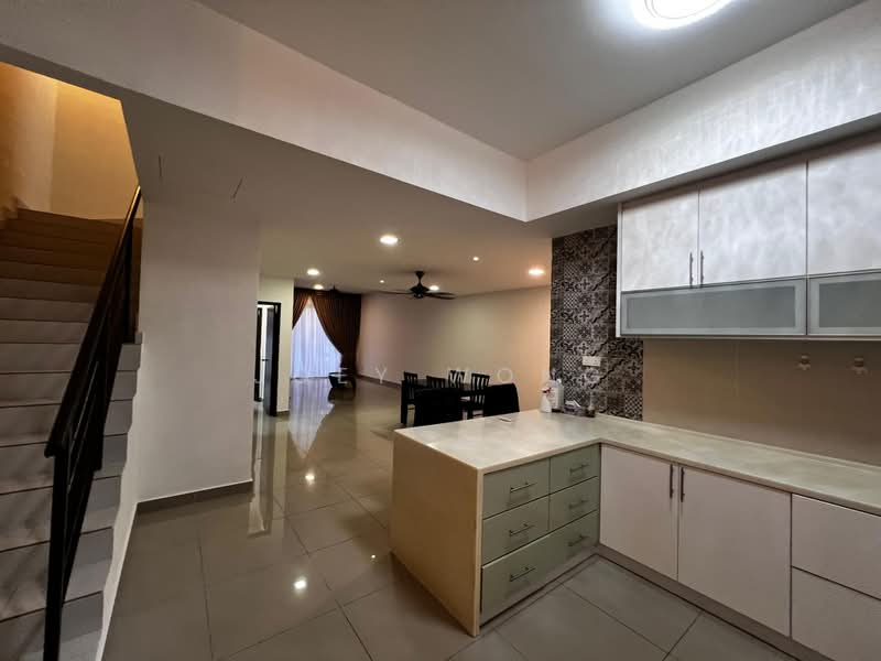 Townhouse for Sale in Puchong (Selangor) - Joey Wong - Kitchen - PropertyGuru.com.my