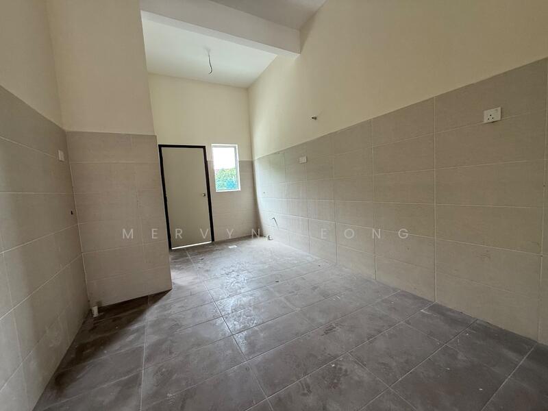For Sale - FREEHOLD 2 TKT SHAH ALAM SEK 32 BUKIT NAGA ALAM IMPIAN