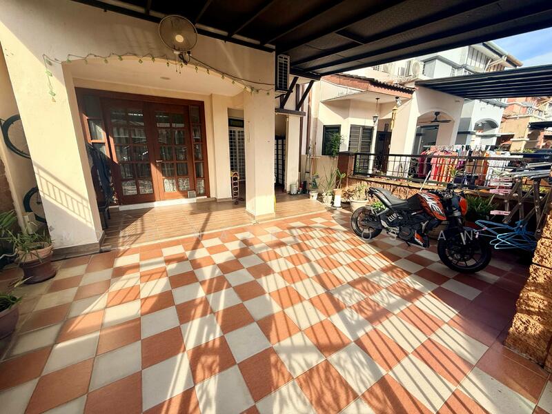 2-storey Terraced House for Sale in Bukit Jelutong (Shah Alam) - Mohd Nazri Roslan - Exterior - PropertyGuru.com.my