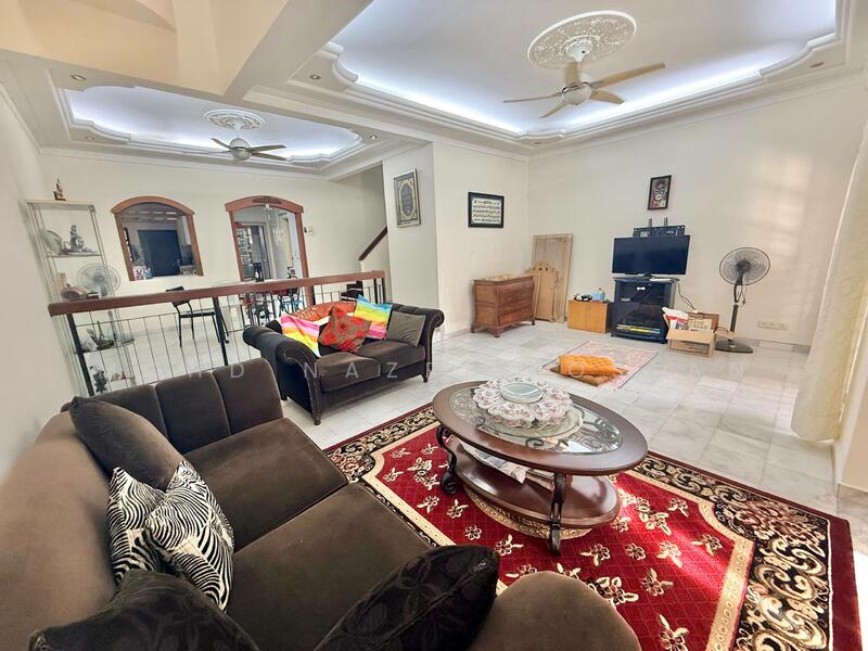 2-storey Terraced House for Sale in Bukit Jelutong (Shah Alam) - Mohd Nazri Roslan - Living Room - PropertyGuru.com.my