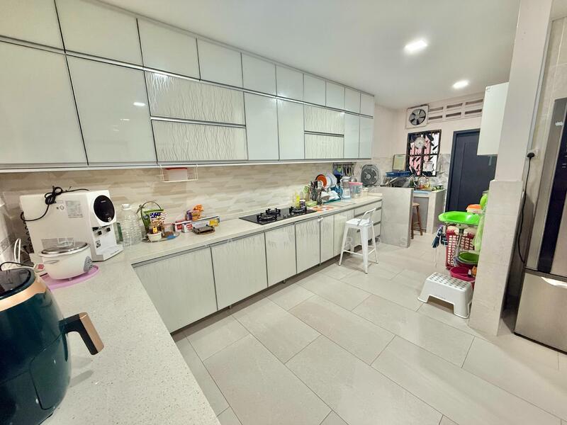 2-storey Terraced House for Sale in Bukit Jelutong (Shah Alam) - Mohd Nazri Roslan - Kitchen - PropertyGuru.com.my