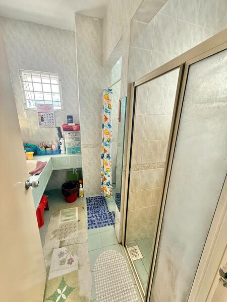 2-storey Terraced House for Sale in Bukit Jelutong (Shah Alam) - Mohd Nazri Roslan - Bathroom - PropertyGuru.com.my