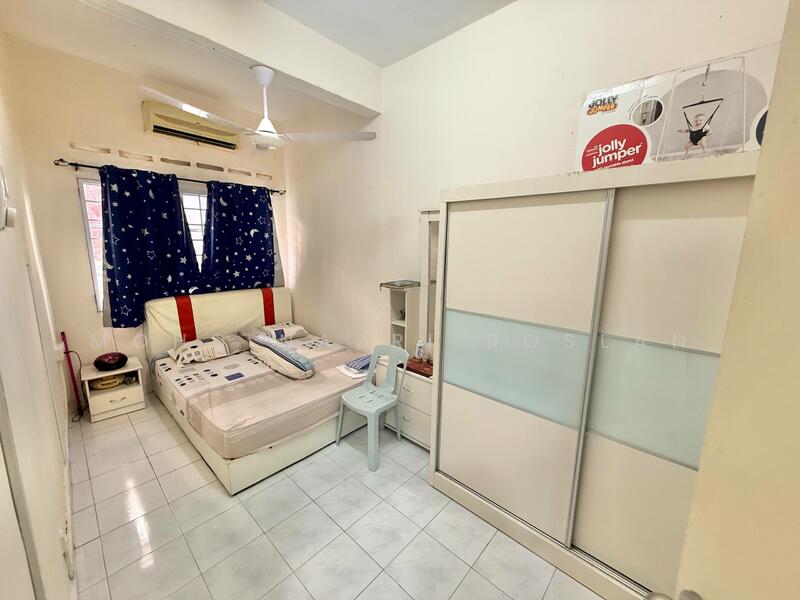 2-storey Terraced House for Sale in Bukit Jelutong (Shah Alam) - Mohd Nazri Roslan - Bedroom - PropertyGuru.com.my
