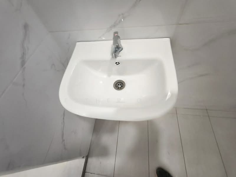 Kedai / Pejabat untuk Disewa di Jalan Tun Razak (KL City Centre) - Esther Ong - Bathroom - PropertyGuru.com.my