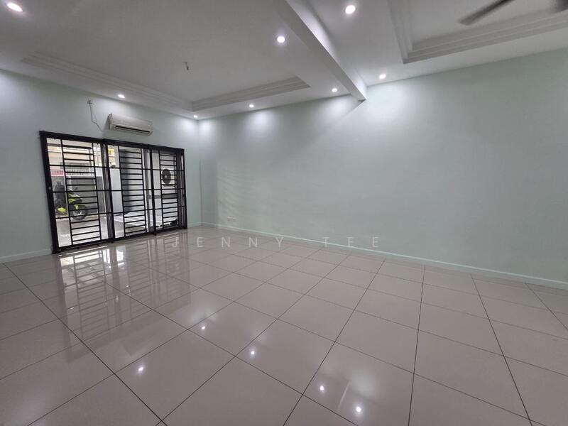 Nusa Idaman untuk Untuk Disewa - RM 3,000 /bulan, Apr 2026 - Living Room - PropertyGuru.com.my
