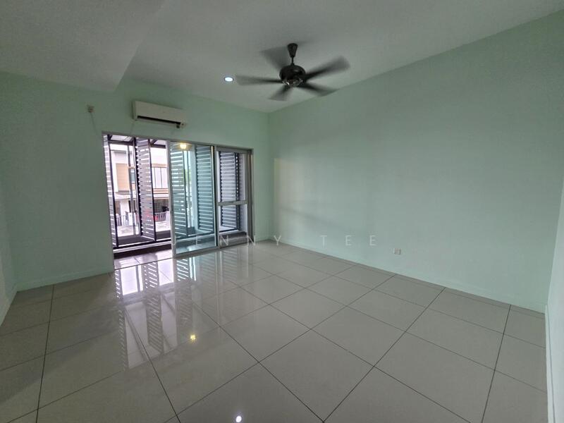 Nusa Idaman untuk Untuk Disewa - RM 3,000 /bulan, Apr 2026 - Living Room - PropertyGuru.com.my