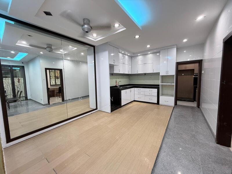 Adda Heights untuk Untuk Dijual - RM 1,250,000, Feb 2026 - Kitchen - PropertyGuru.com.my