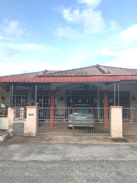 1-storey Terraced House for Sale in Manjung (Perak) - Wanie Saidin - PropertyGuru.com.my