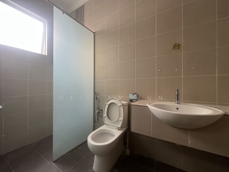 Semi-Detached House for Rent in Bandar Tun Hussein Onn (Cheras) - Hei Kar Jun - Bathroom - PropertyGuru.com.my