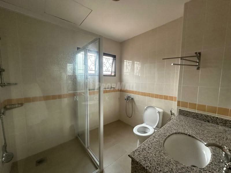 Rumah Berkembar untuk Dijual di Taman Bukit Segar (Cheras) - Nick Yap - Bathroom - PropertyGuru.com.my