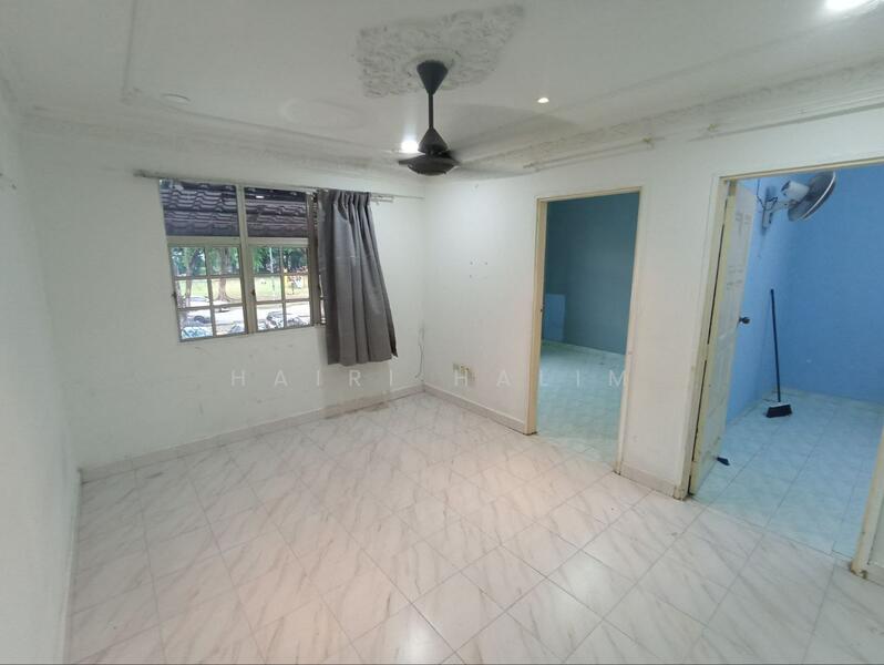 Untuk Disewa - Flat PKNS Seksyen 19