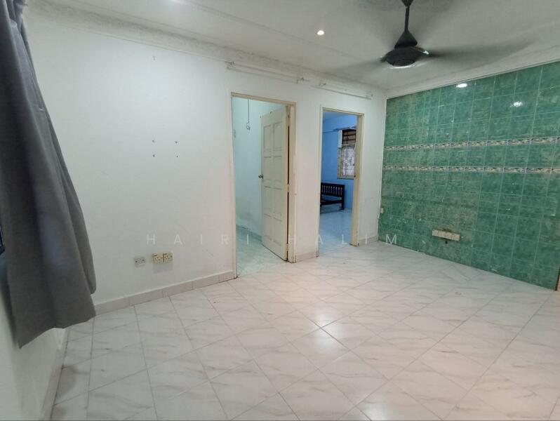 Untuk Disewa - Flat PKNS Seksyen 19