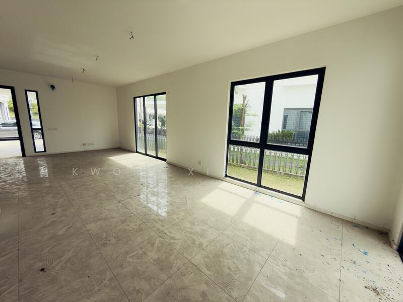 Rumah Teres 3 Tingkat untuk Dijual di Tamansari (Rawang) - Kwong Xiao Wei - Living Room - PropertyGuru.com.my