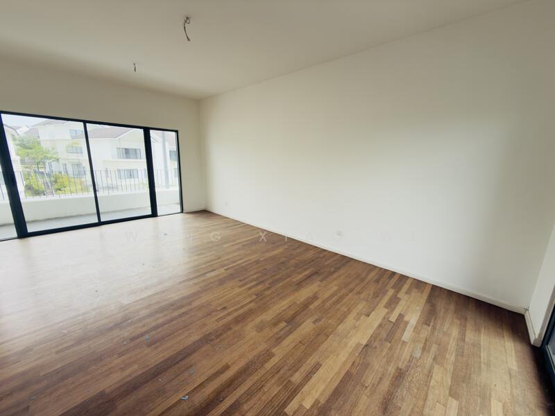Rumah Teres 3 Tingkat untuk Dijual di Tamansari (Rawang) - Kwong Xiao Wei - Living Room - PropertyGuru.com.my