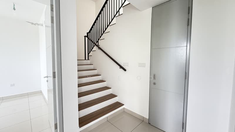 Rumah Teres 3 Tingkat untuk Dijual di Taman Melawati (Ulu Kelang) - Dlynie Ooi - Entrance - PropertyGuru.com.my