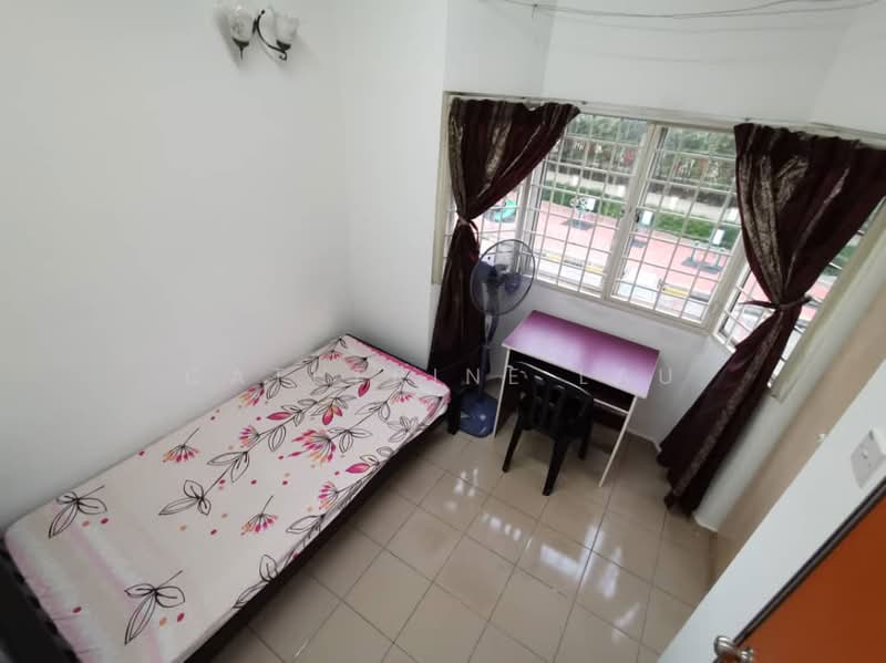 Kondominium untuk Disewa di Endah Regal Condominium - Catherine Lau - Bedroom - PropertyGuru.com.my