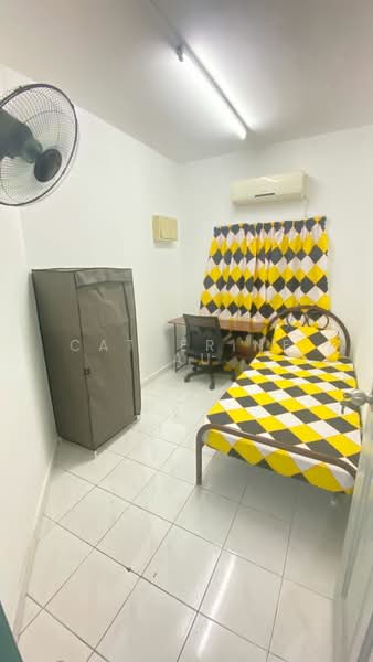 Kondominium untuk Disewa di Endah Regal Condominium - Catherine Lau - Bedroom - PropertyGuru.com.my