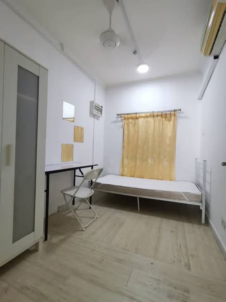 Kondominium untuk Disewa di Endah Regal Condominium - Catherine Lau - Bedroom - PropertyGuru.com.my