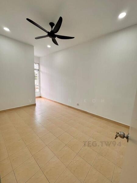 For Sale - Bandar Bukit Tinggi 2