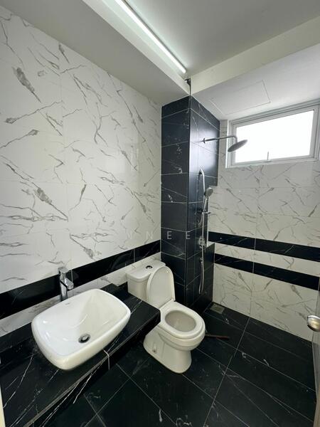 QuayWest Residence untuk Untuk Disewa - RM 2,200 /bulan, Feb 2026 - Bathroom - PropertyGuru.com.my