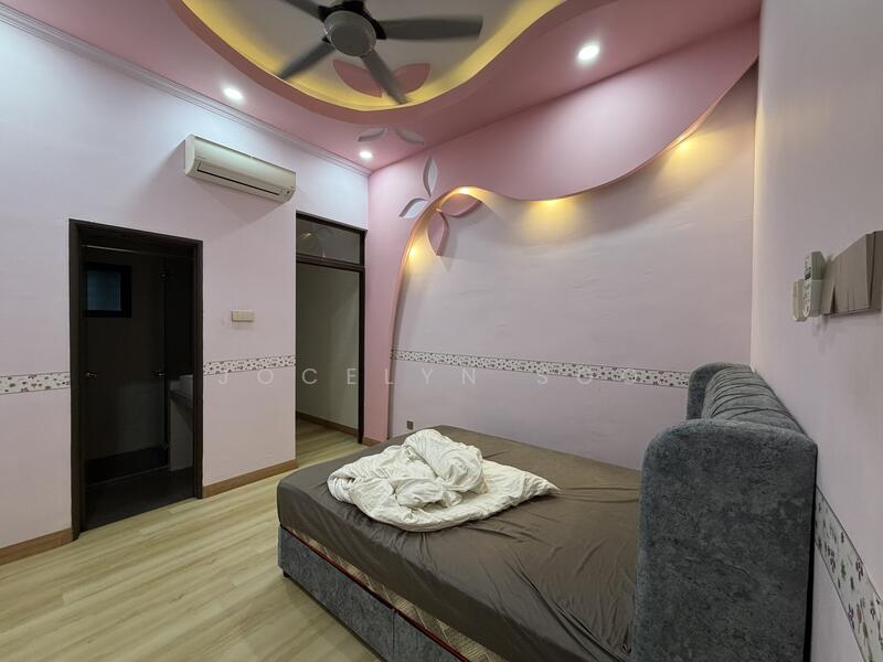 D'Infiniti, Bandar Damai Perdana untuk Untuk Dijual - RM 1,280,000, Mac 2026 - Bedroom - PropertyGuru.com.my